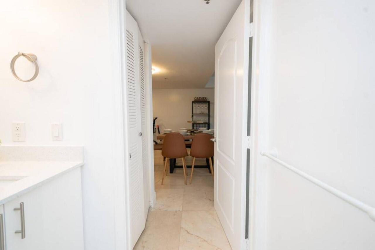 2bed 2 Bath Airbnb Friendly Building With Pool, Hot Tub, And Gym Holiday home *