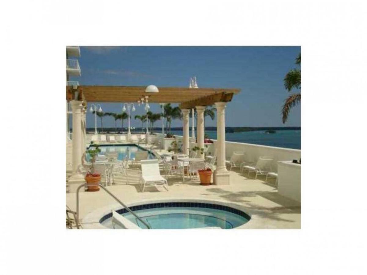 Holiday home Ocean And Views Lux Brickell Sleeps, 4 King Bd