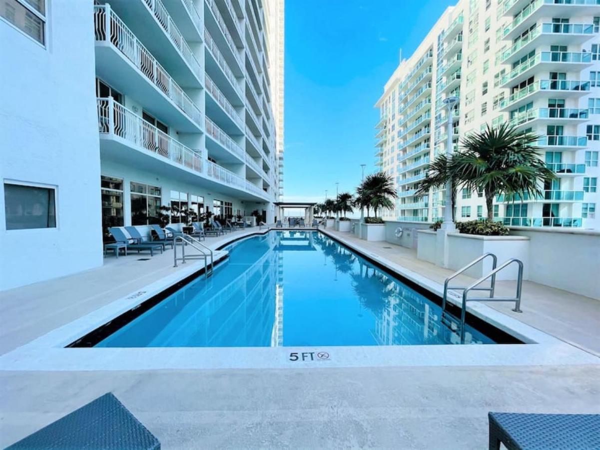 Holiday home Airbnb-friendly Balcony Brickell With Parking Miami