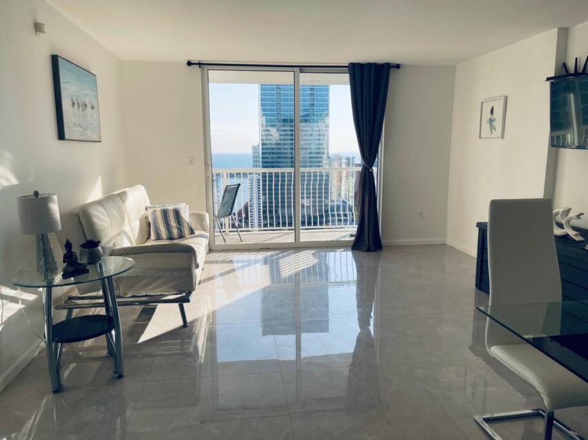 Holiday home Airbnb-friendly Balcony Brickell With Parking Miami