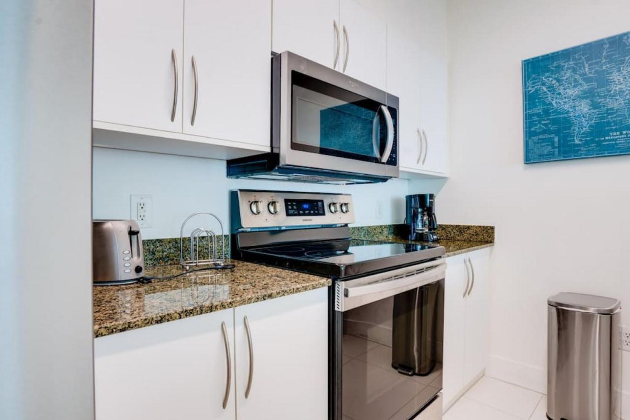 Penthouse With Ocean And Views In Lux Brickell Sleeps 4 *