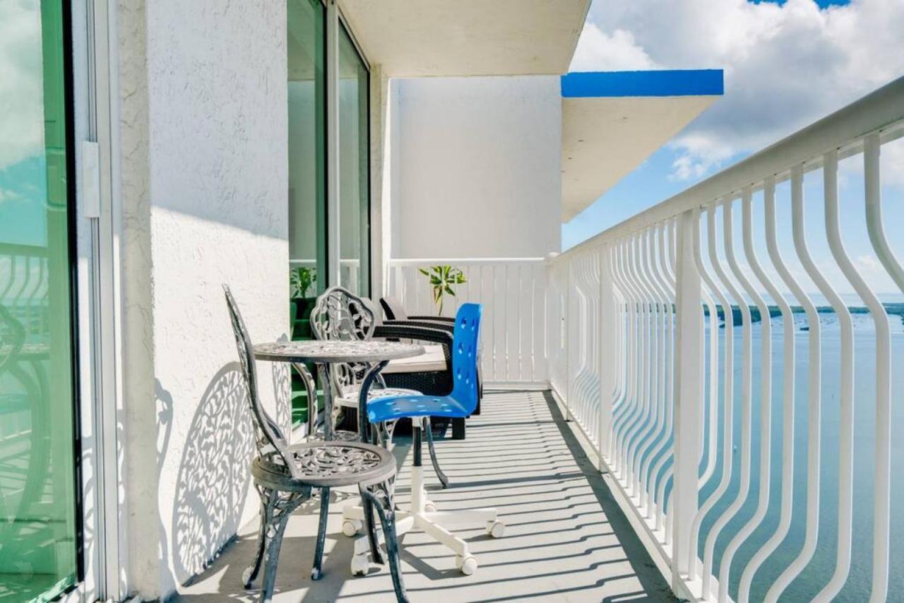 Penthouse With Ocean And Views In Lux Brickell Sleeps 4 Holiday home