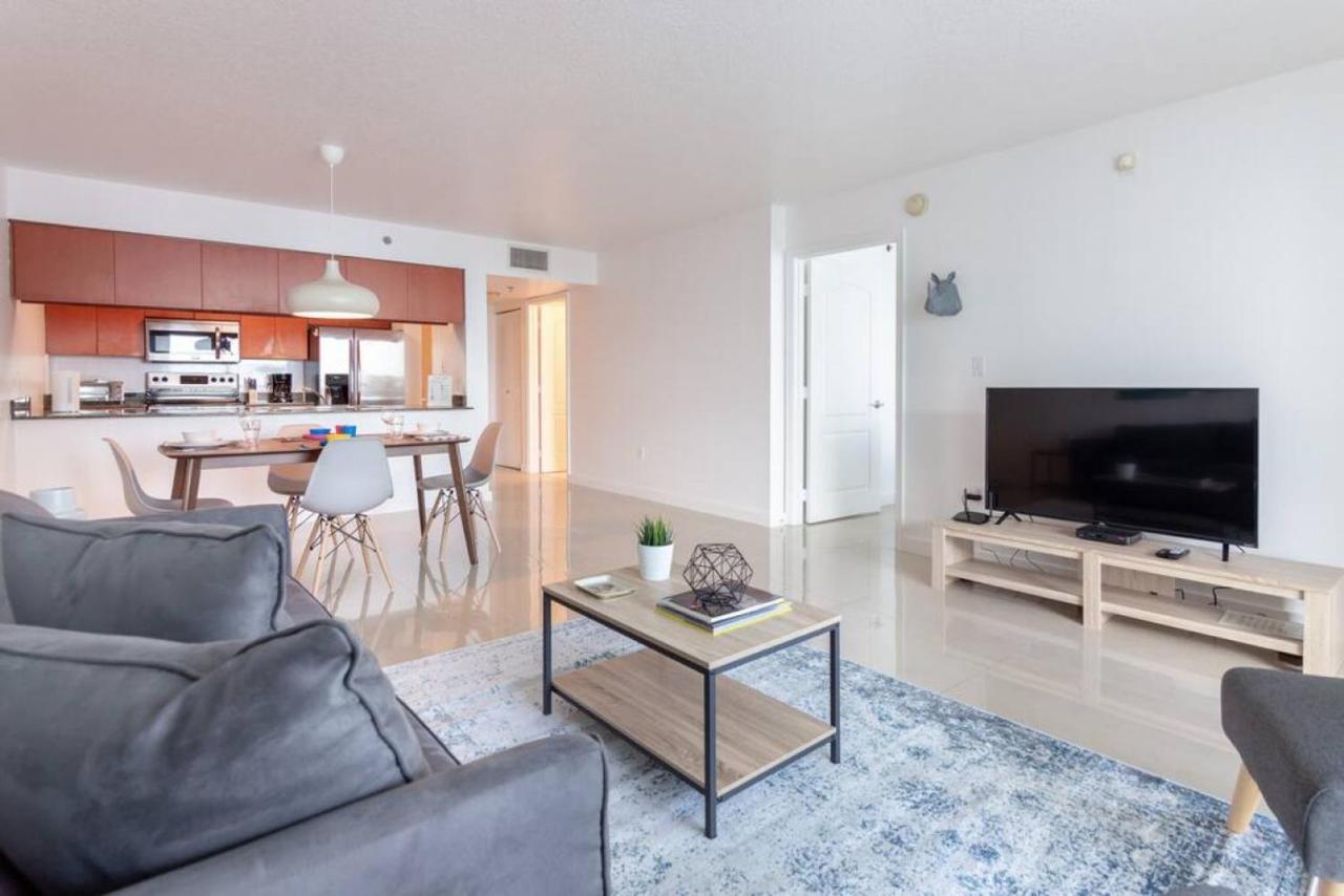 Holiday home Sunshine Ocean And Views 1 Bedroom Paradise With Parking