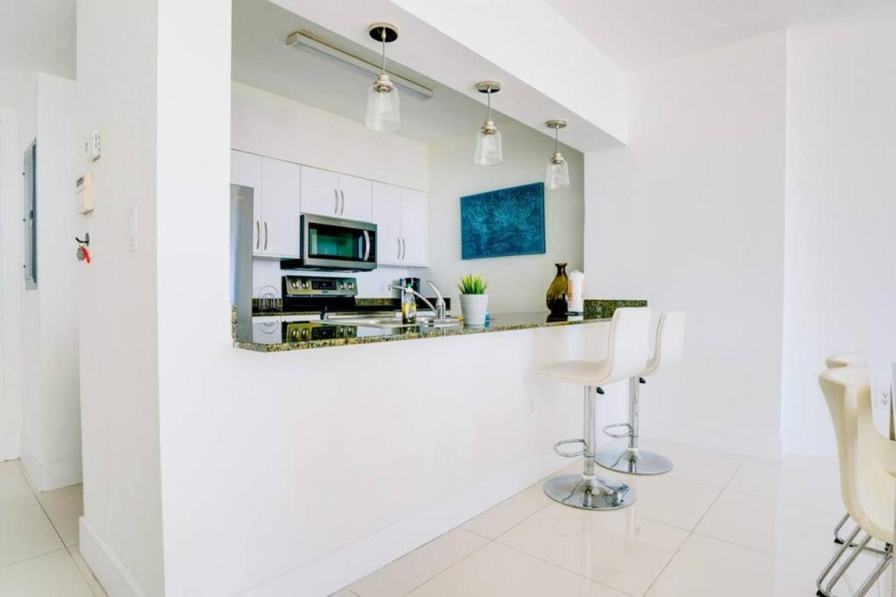 Penthouse With Ocean And Views In Lux Brickell Sleeps 4