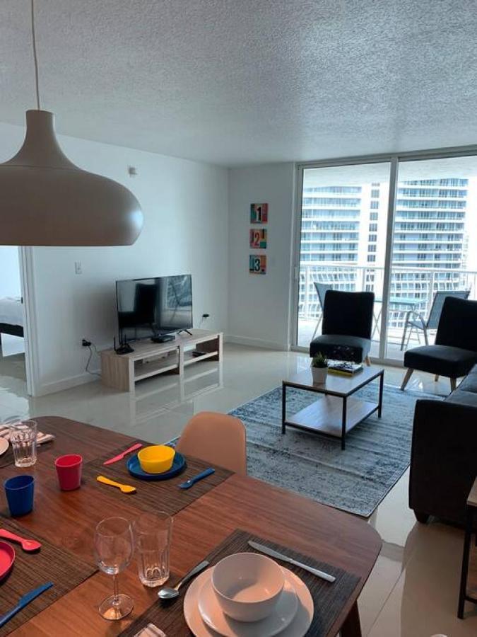 Sunshine Ocean And Views 1 Bedroom Paradise With Parking Holiday home *