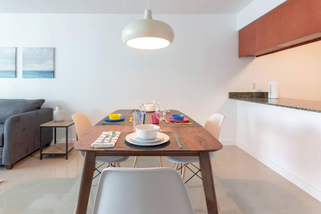 Sunshine Ocean And Views 1 Bedroom Paradise With Parking Holiday home *