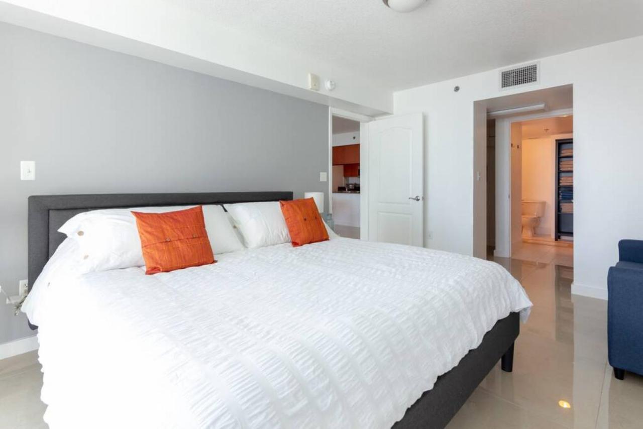 Holiday home Sunshine Ocean And Views 1 Bedroom Paradise With Parking