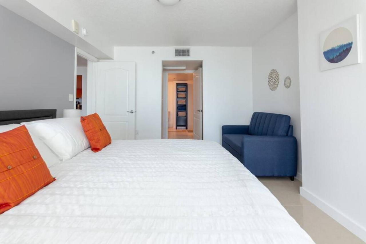 Holiday home Sunshine Ocean And Views 1 Bedroom Paradise With Parking *