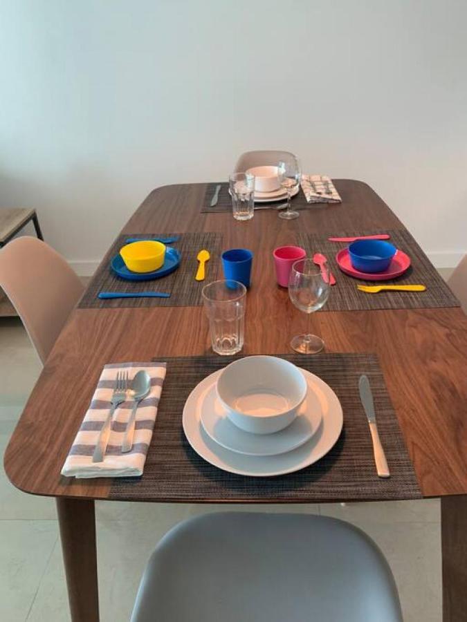 Sunshine Ocean And Views 1 Bedroom Paradise With Parking Holiday home Miami