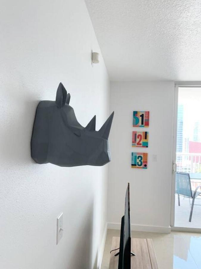 Sunshine Ocean And Views 1 Bedroom Paradise With Parking Miami
