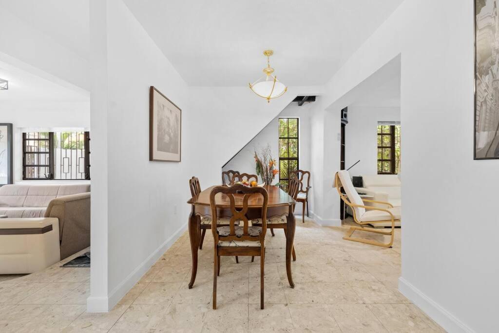Holiday home Little Havana Retreat - Newly Remodeled By Loan Depot Stadium!