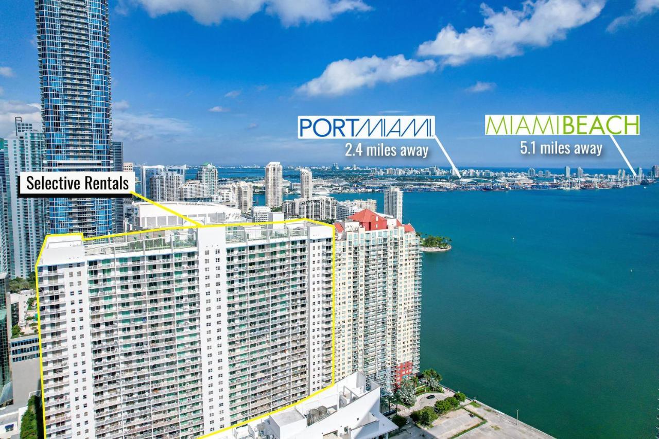 Downtown Brickell Bay & Pool View 4 Bedrooms *