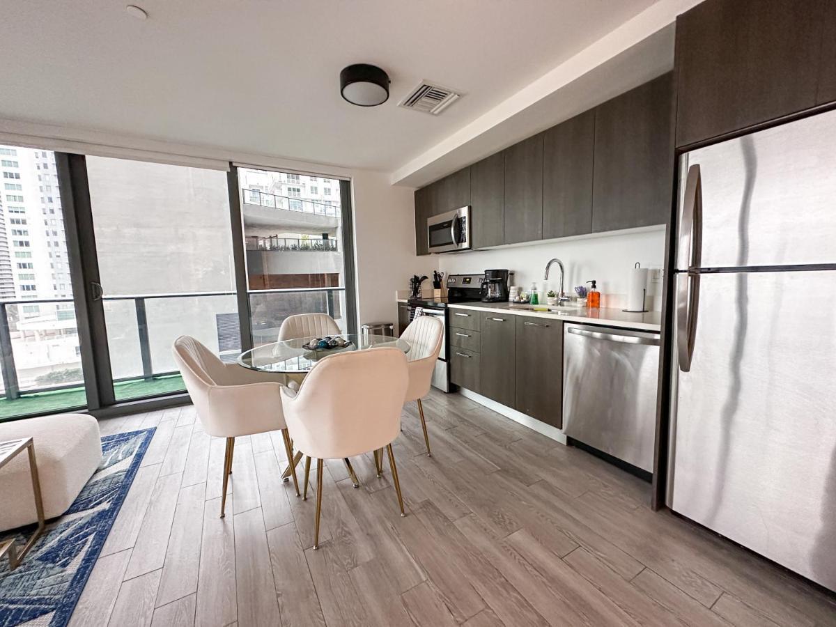 Love It-here- Downtown Apartment