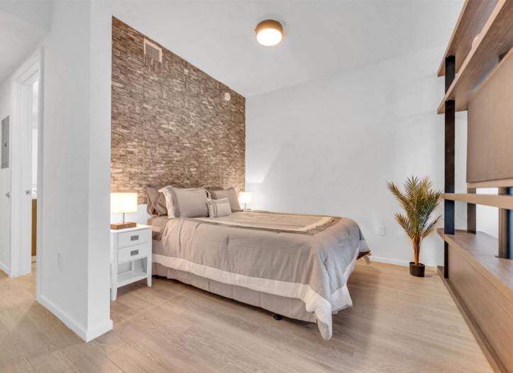 Love It-here- Downtown Apartment