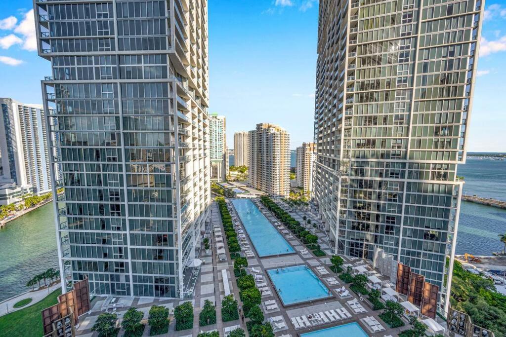 Emblematic Unit At Icon In The Heart Of Brickell Apartment *