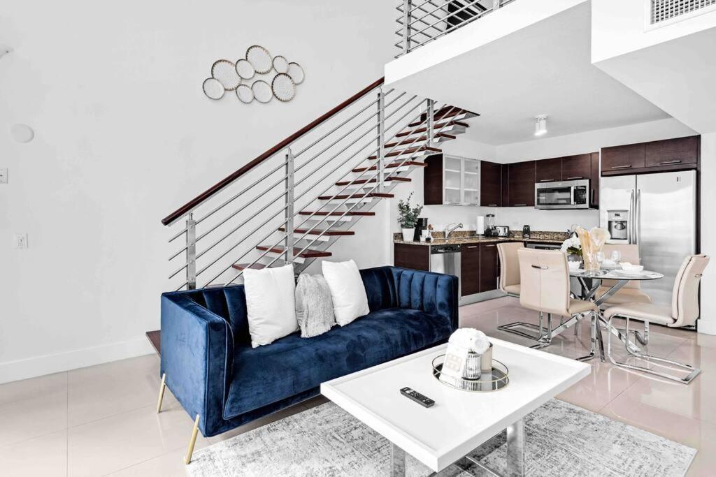 Cozy King Loft W/amazing Views Miami