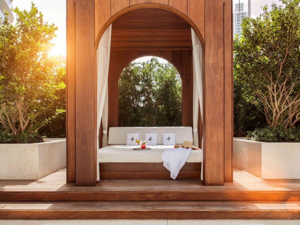 Hotel Sls Lux Brickell Miami