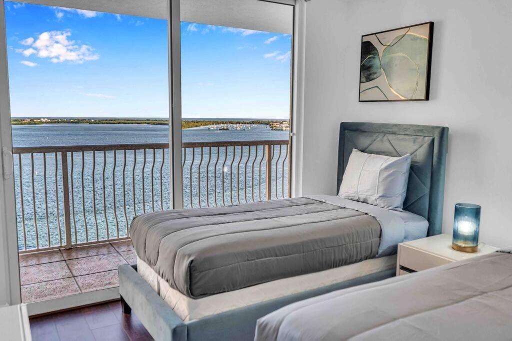 Ocean View 3 Bedrooms In W Parking * Miami