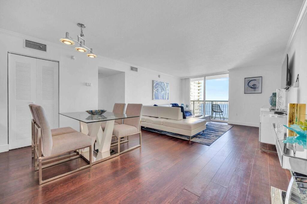 Apartment Ocean View 3 Bedrooms In W Parking Miami