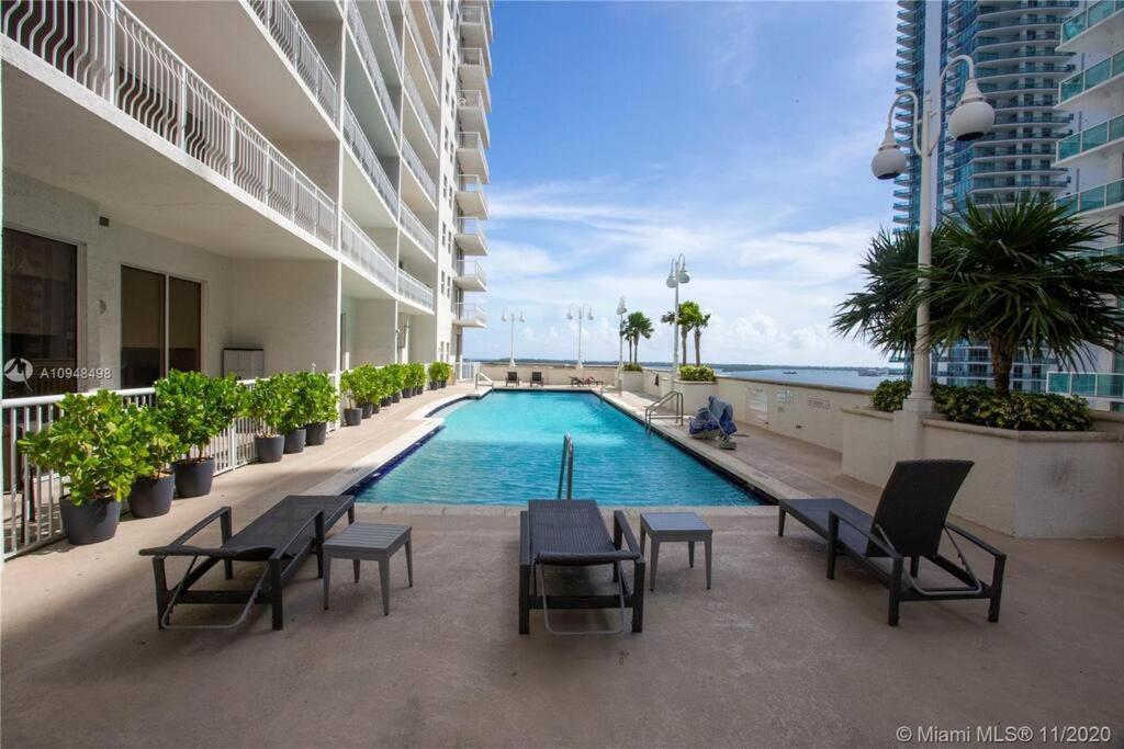 Spacious Ocean View Unit In The Heart Of Brickell Apartment
