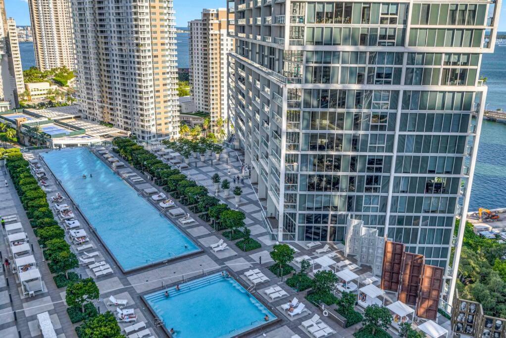 Emblematic Unit At Icon In The Heart Of Brickell * Miami