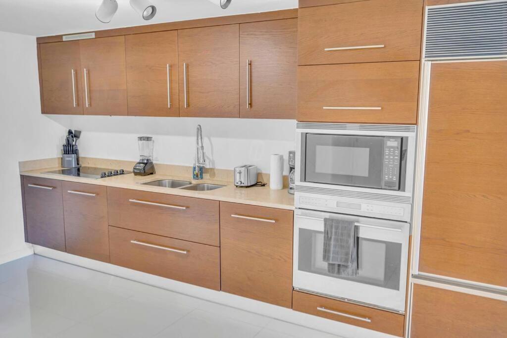 Apartment Emblematic Unit At Icon In The Heart Of Brickell Miami