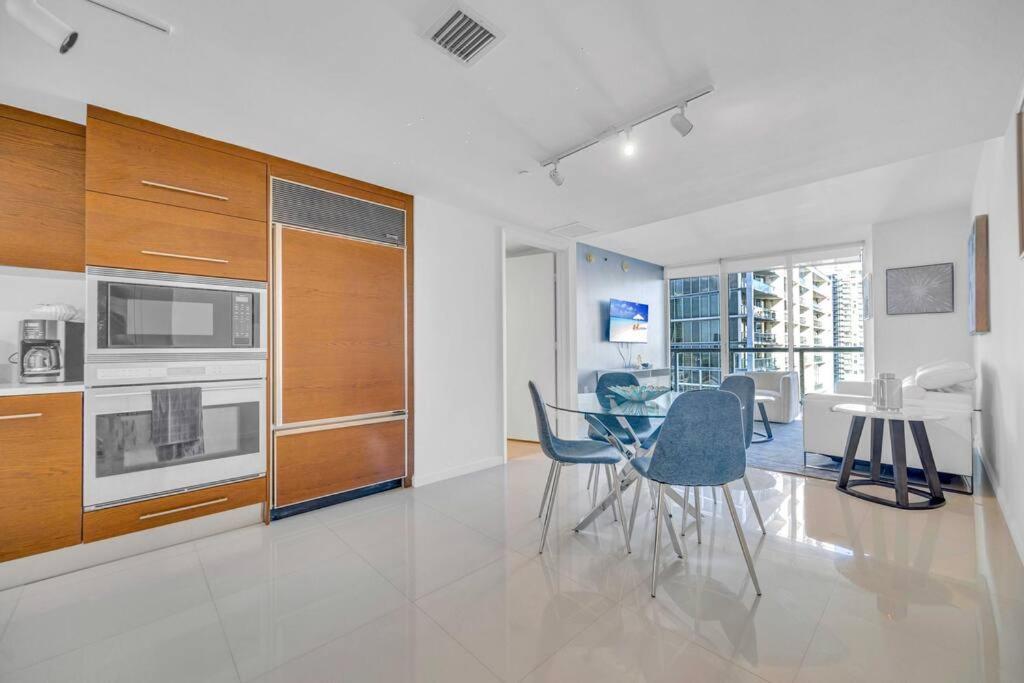 Emblematic Unit At Icon In The Heart Of Brickell Apartment Miami