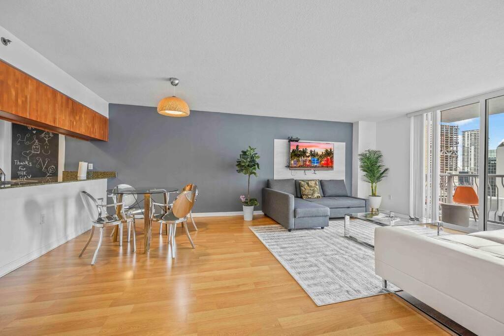 Amazing Cozy In Brickell Miami