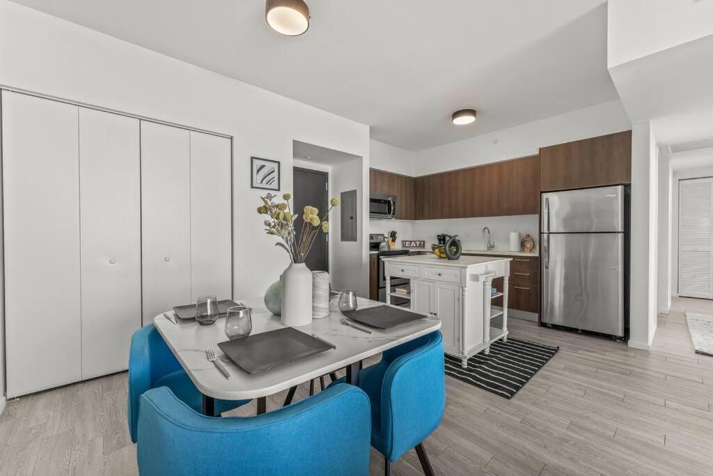 2 Bedroom Luxury Oceanview Apartment