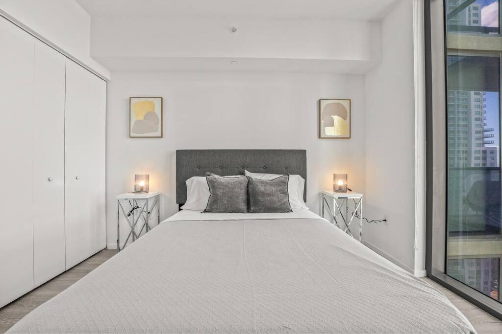 2 Bedroom Luxury Oceanview Apartment