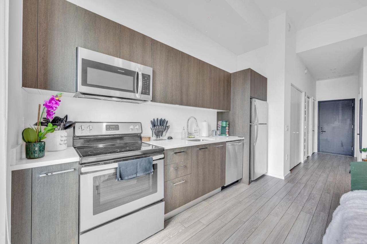 Apartment Luxury Studio In Heart Of Downtown With Ocean View *