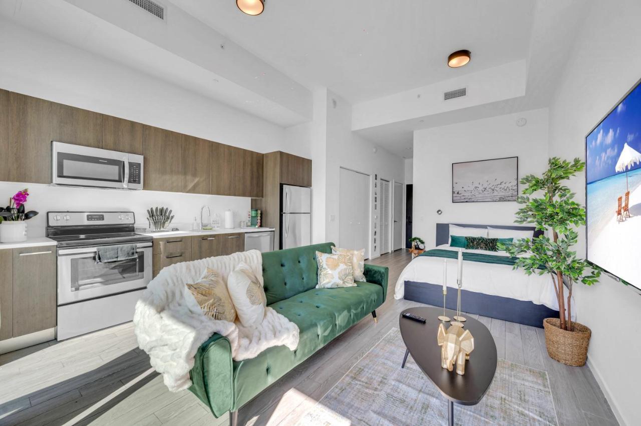 Apartment Luxury Studio In Heart Of Downtown With Ocean View *