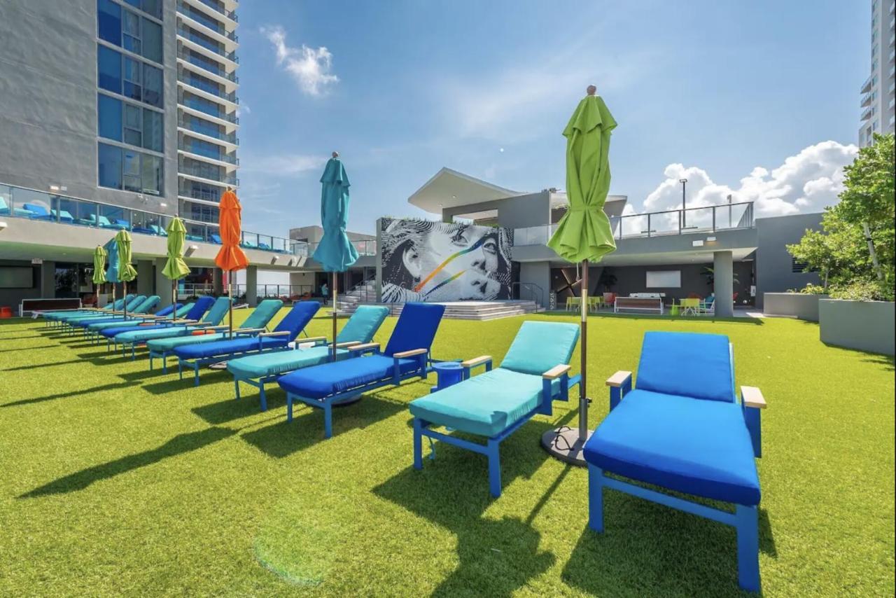 Luxury Studio In Heart Of Downtown With Ocean View Miami