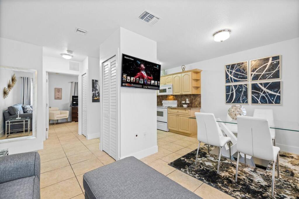Beautiful In The Heart Of Apt 4 Apartment Miami