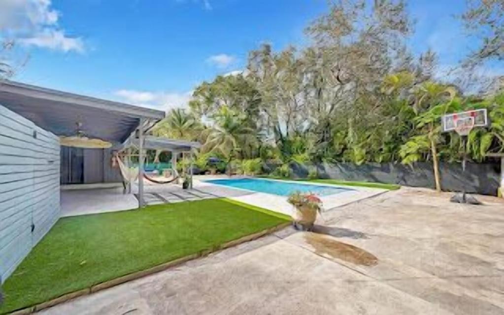 Farmhouse Miami * Miami