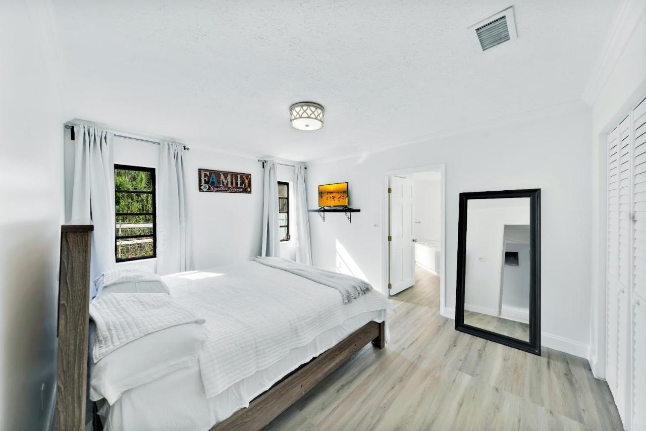 Farmhouse Miami Villa Miami