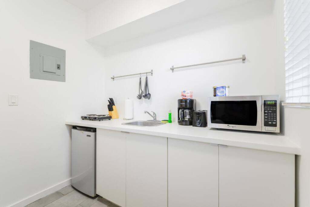 Apartment Awesome 15 Min From The *
