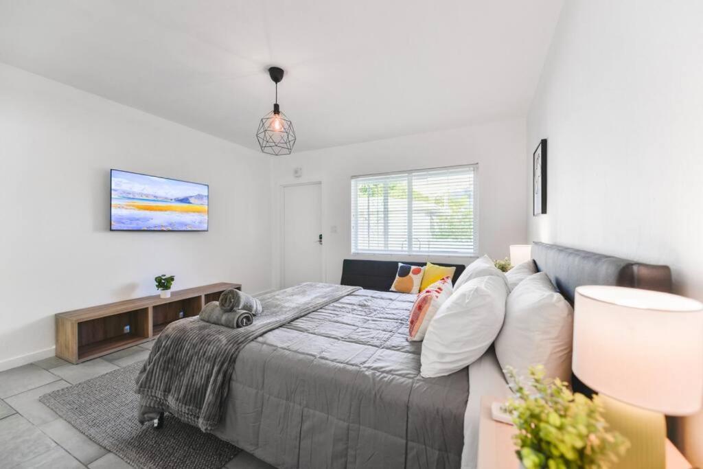 Amazing Studio 15 Min From The Beach Apartment Miami