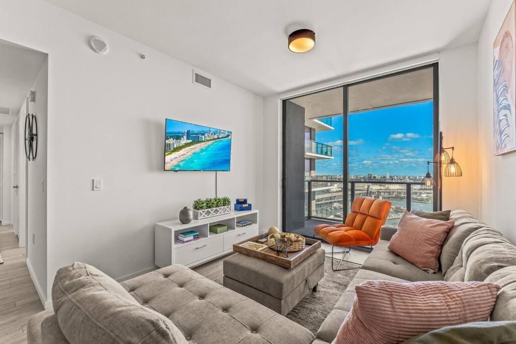 2 Bedroom Luxury Oceanview Miami