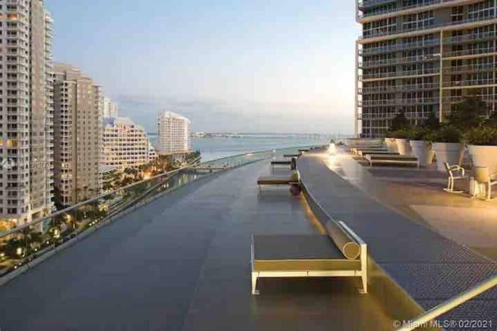 2 Bedroom With Stunning Views At The W Residences Apartamento *