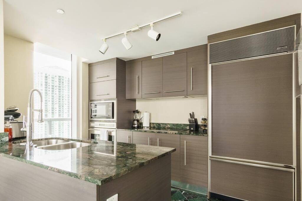 2 Bedroom With Stunning Views At The W Residences Apartamento *