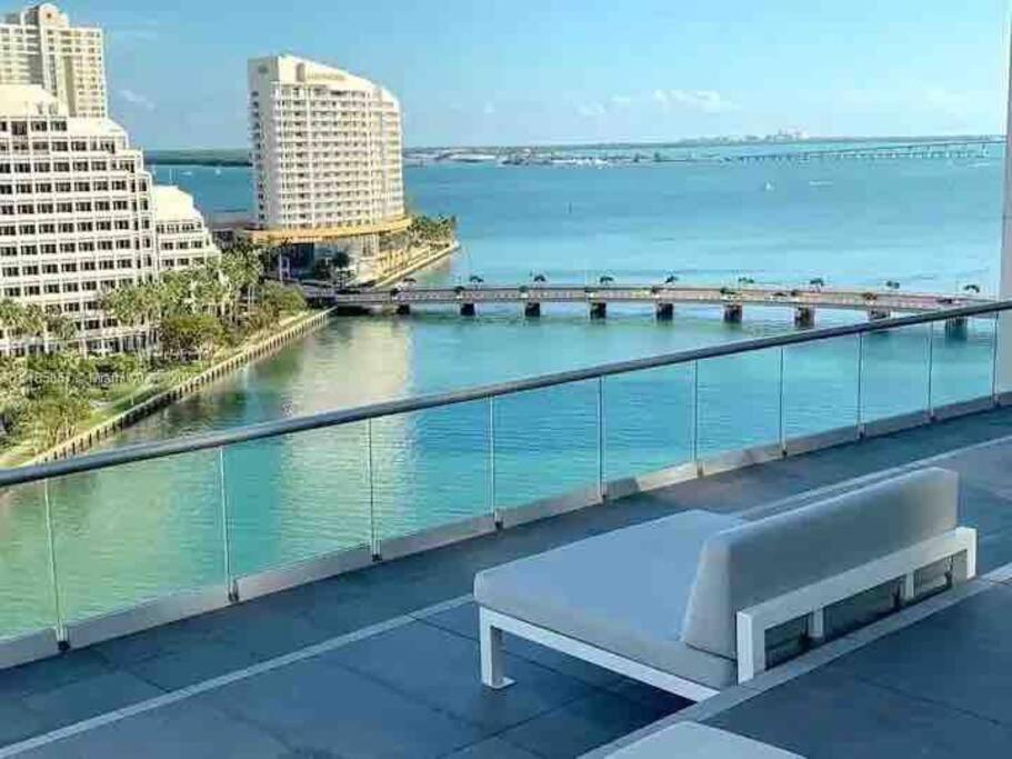 Apartment 2 Bedroom With Stunning Views At The W Residences *