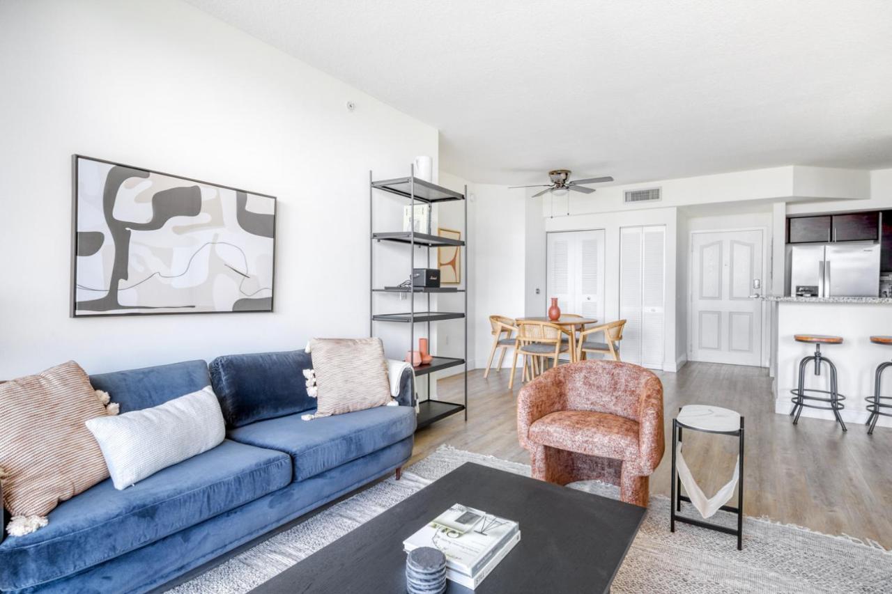 Apartment Coral Gables 2br W Wd Pool Gym Near Shops Mia-45 Miami