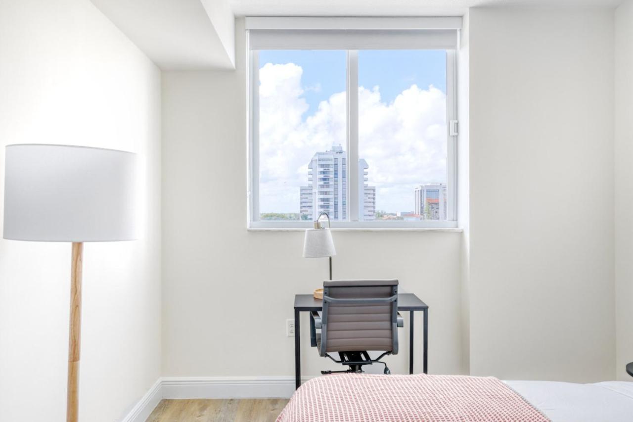 Coral Gables 2br W Wd Pool Gym Near Shops Mia-45 *