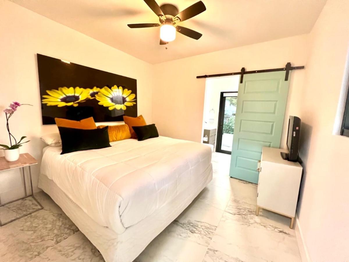 The Carrington: Multi-unit Retreat With Apartment *
