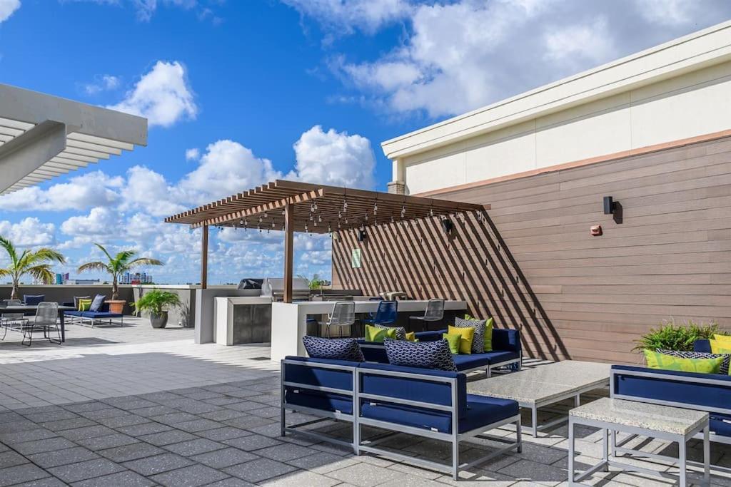Luxury 2bd 2ba Wynwood With Pool & Free Parking Apartment Miami