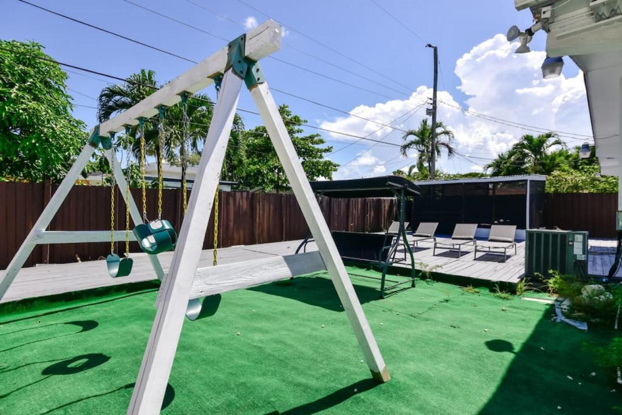Five Bedroom With Pool In Highland Lakes Near Aventura Mall Miami