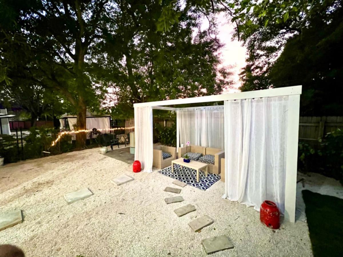 The Carrington: Multi-unit Retreat With Miami