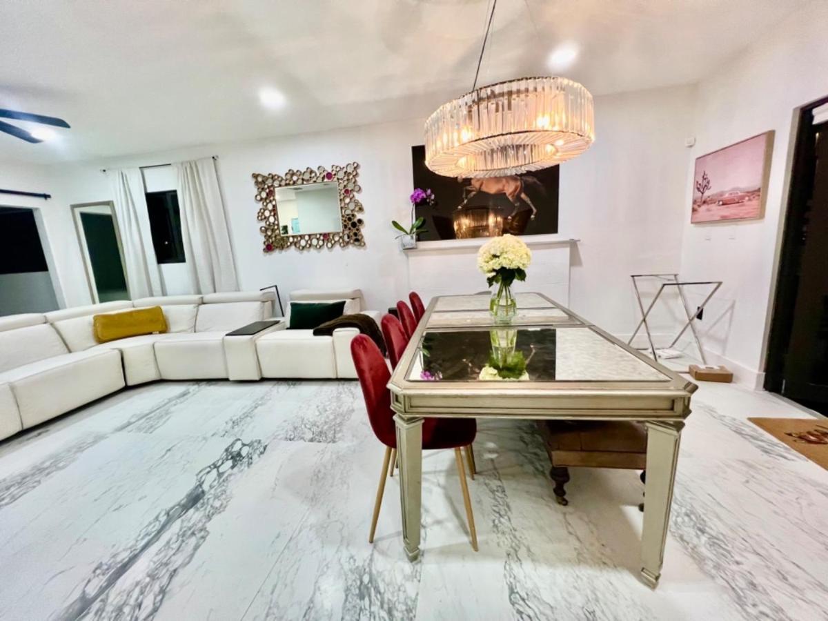 The Carrington: Multi-unit Retreat With * Miami