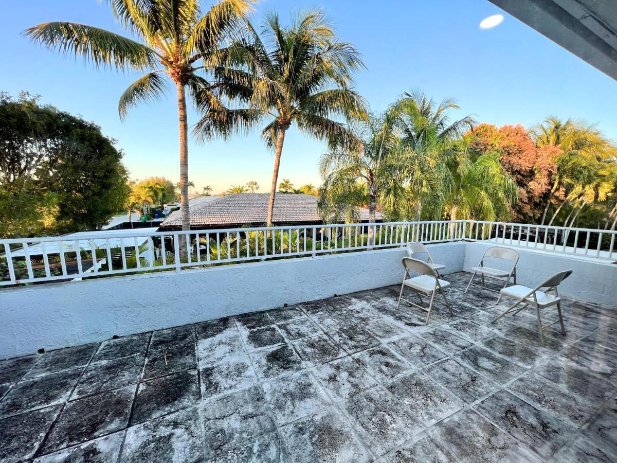 Holiday home Spacious And Luxurious 4bd 3br House Pool Tub Bbq Private